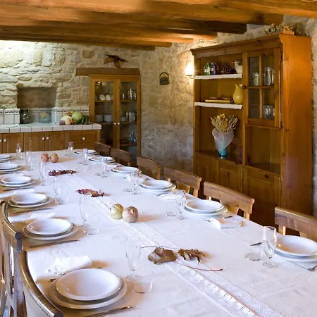 Mas Pratsevall Country house